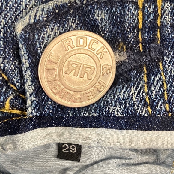Rock & Republic Roth Flare Jeans Size 29 - Picture 8 of 8